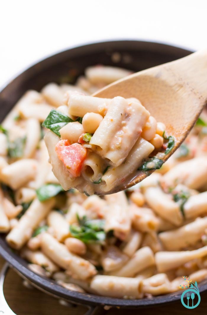 Rustic Tuscan Pasta with White Beans